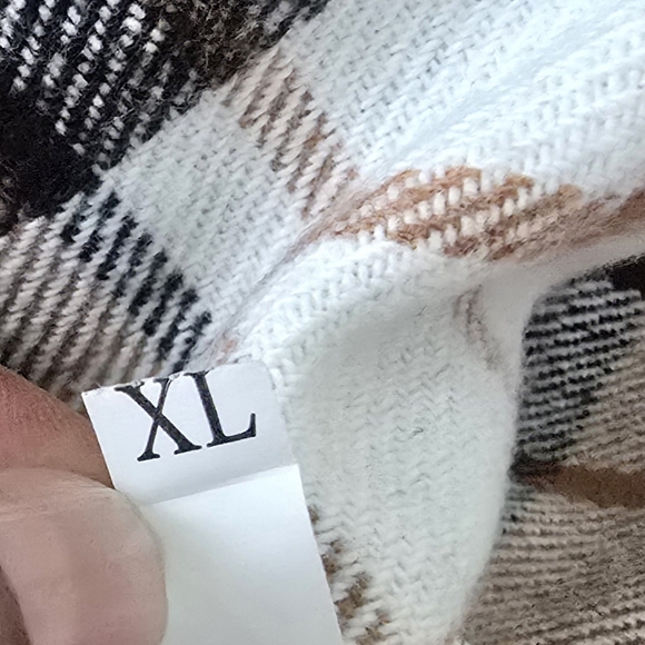 Neutral Plaid Heavy Flannel Shacket size XL - Picture 13 of 14